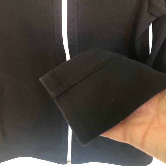 T by Talbots Women's Small Black Zip-Up Jacket White Details Lightweight Pockets - Picture 6 of 7